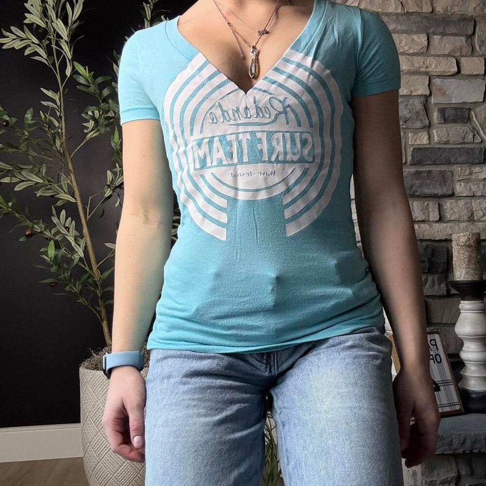 Y2k hollister co blue surf fitted tshirt